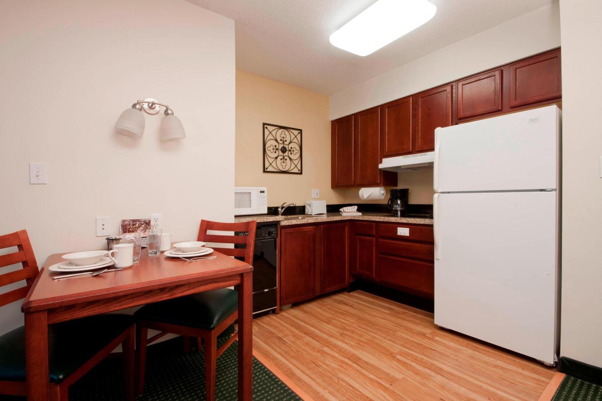 Residence Inn By Marriott Tulsa South Eksteriør billede