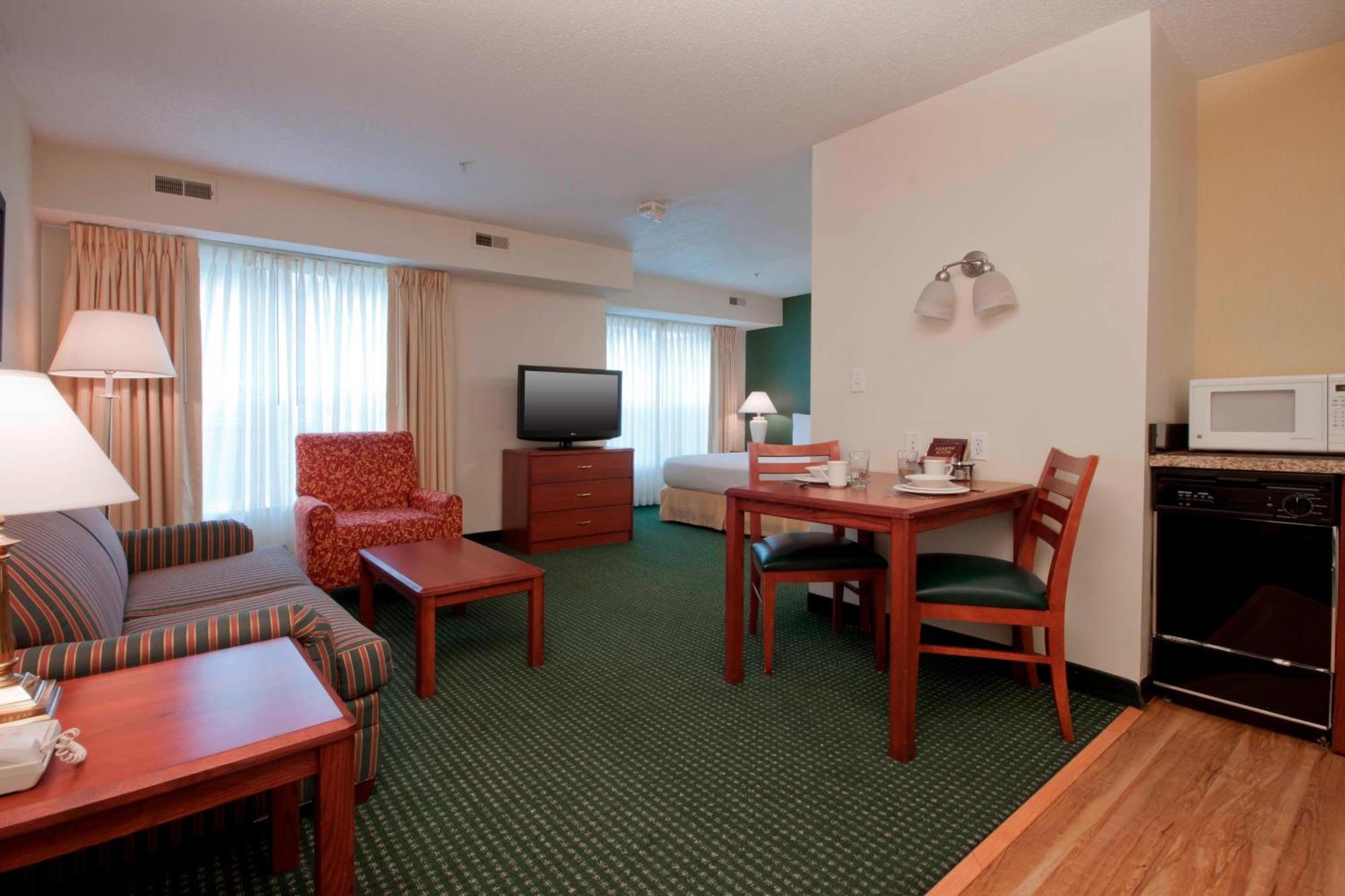 Residence Inn By Marriott Tulsa South Eksteriør billede