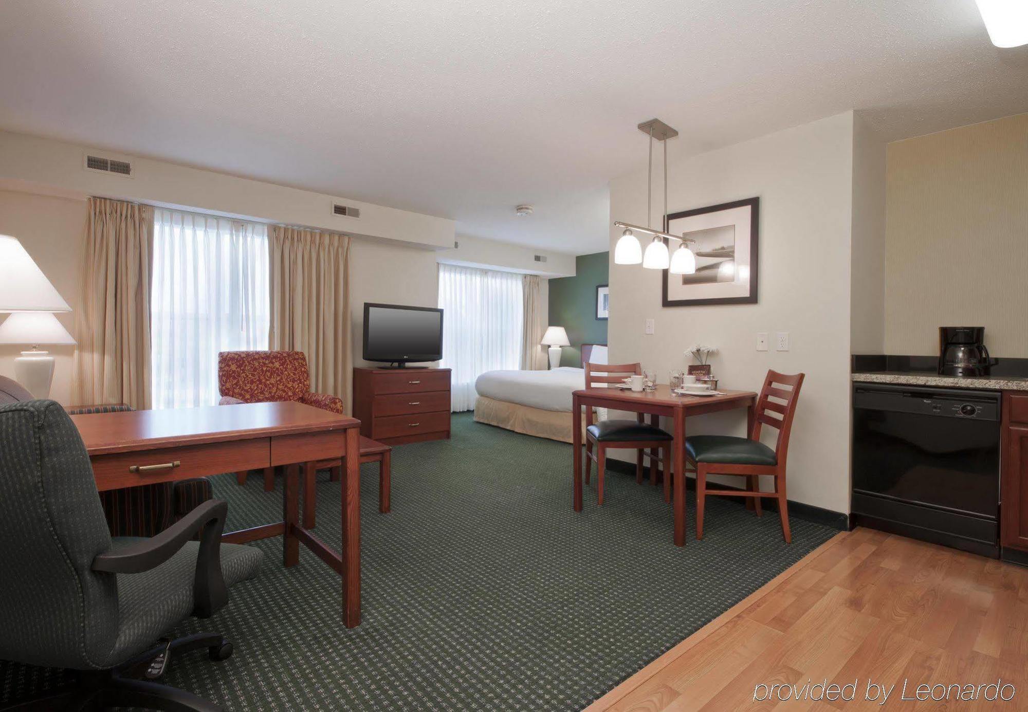 Residence Inn By Marriott Tulsa South Eksteriør billede