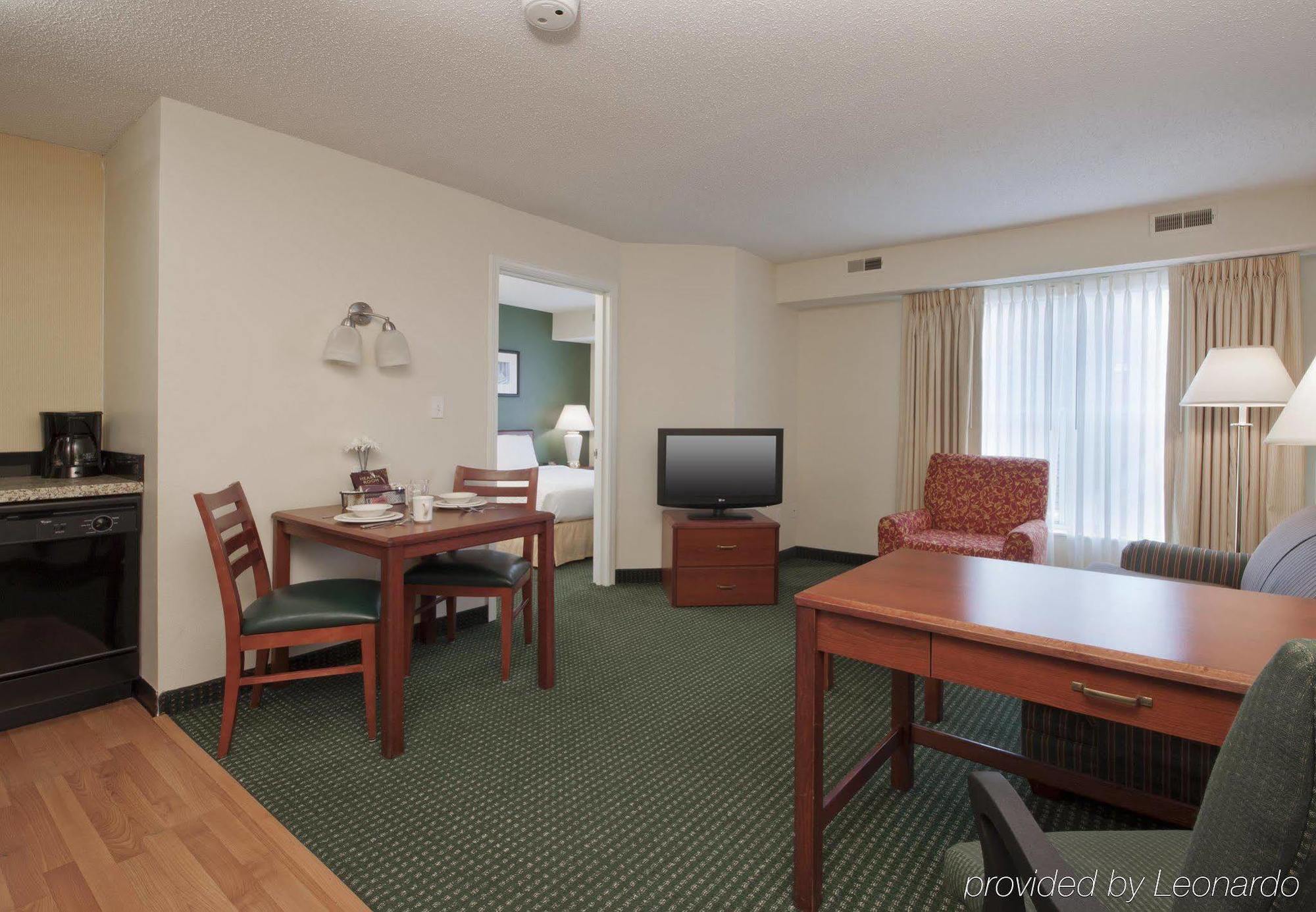 Residence Inn By Marriott Tulsa South Eksteriør billede